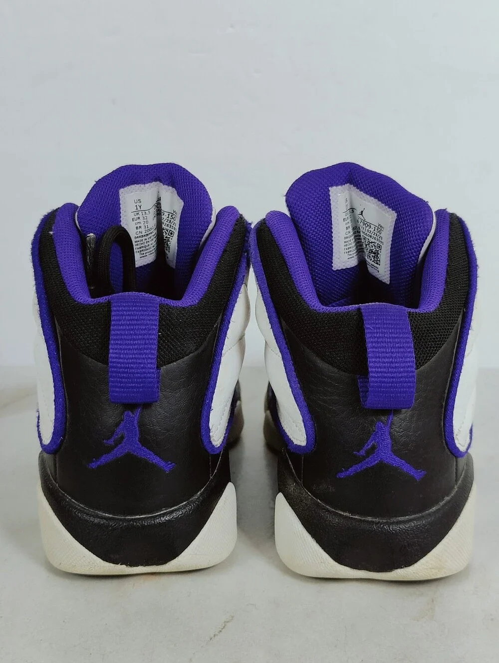 Nike Kids' Jordan Pro Strong Basketball Sneakers White Purple, Sz 1Y